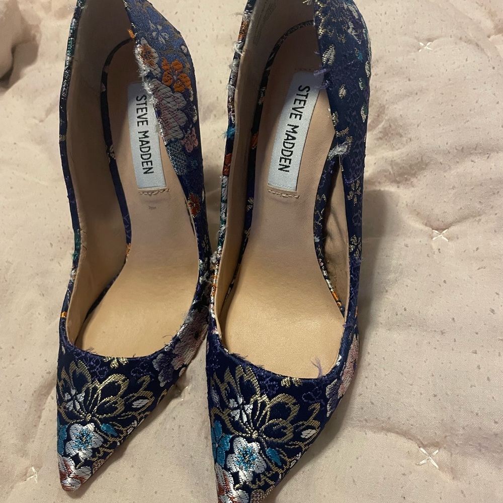 Steve Madden Blue Floral Heels